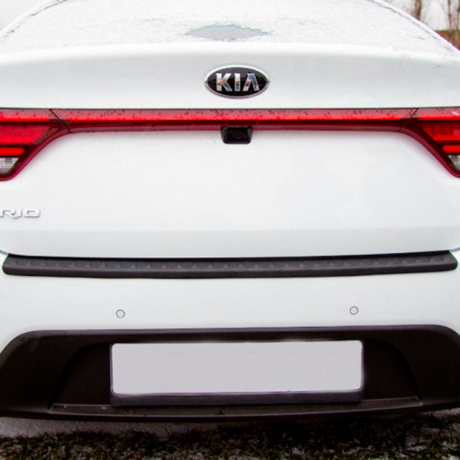 Защитная накладка на задний бампер KIA Rio (2017-н.в., седан) купить недорого с доставкой в Шадринск